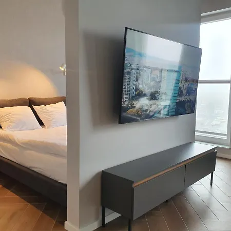 Sokolska 30 Towers Apartments -Parking- New- Lux- Sauna- Gym- And Good View Apartament Katowice