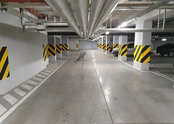 شقة Sokolska 30 Towers -parking- New- Lux- Sauna- Gym- And Good View كاتوفيتسه