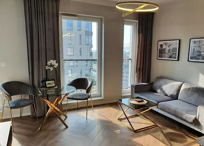 Sokolska 30 Towers -parking- New- Lux- Sauna- Gym- And Good View شقة